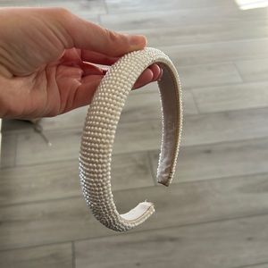 Loft pearlized white headband